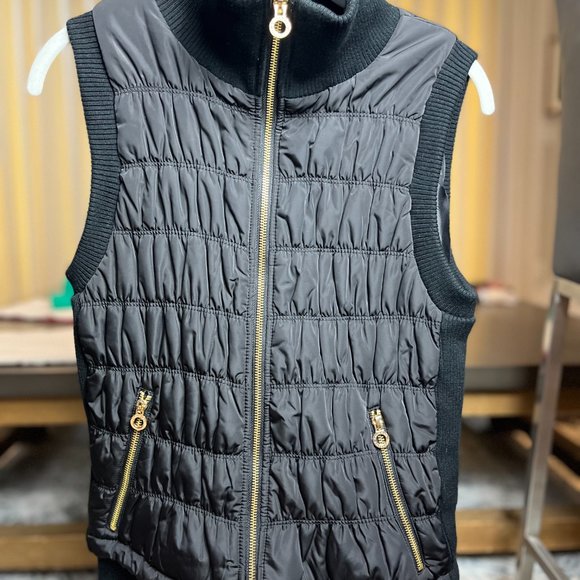 CALVIN KLEIN BLACK AND GOLD VEST - Picture 1 of 3
